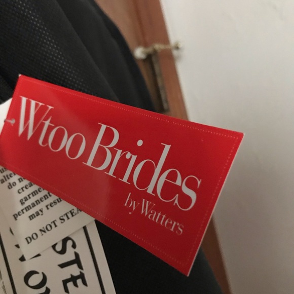 Wedding Gown Wtoo brides by Watters new size 4. - Picture 7 of 8